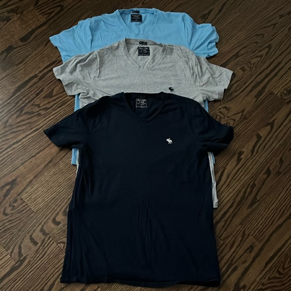 Abercrombie & Fitch Other - Lot of 3 Abercrombie M cotton short sleeve shirts t tee v neck